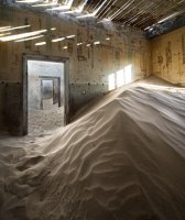 Alvaro Sanchez-Montanes - Desert Indoors