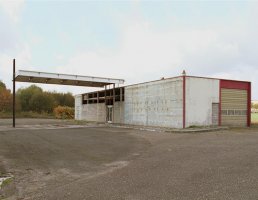 Eric Tabuchi : "26 Abandoned Gazoline Stations"