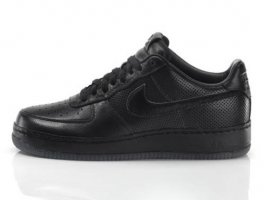 Jay-Z for Nike Air Force 1 - All Black Everything collection - Puerto (...)