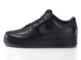 Jay-Z for Nike Air Force 1 - All Black Everything collection - (...)