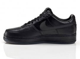 Jay-Z for Nike Air Force 1 - All Black Everything collection - (...)