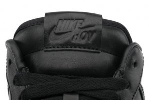 Jay-Z for Nike Air Force 1 - All Black Everything collection - (...)