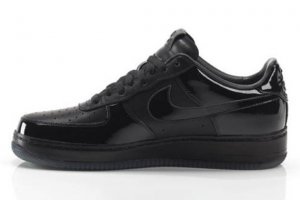 Jay-Z for Nike Air Force 1 - All Black Everything collection - (...)