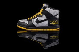 Futura FLOM Dunk Hi - Nike Stages