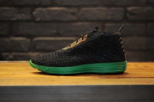 LunarWoven Chukka